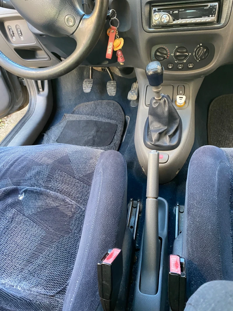 Renault Clio, снимка 5 - Автомобили и джипове - 52310269