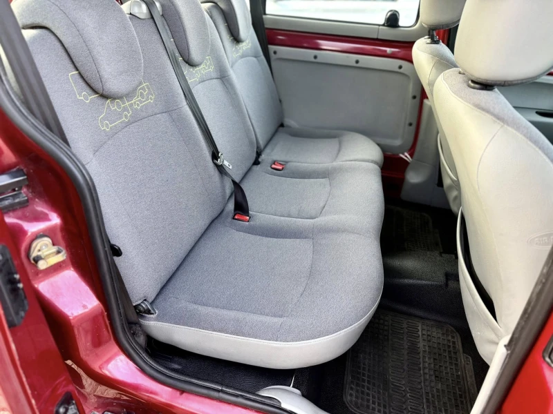 Renault Kangoo 1.2, снимка 12 - Автомобили и джипове - 52839699