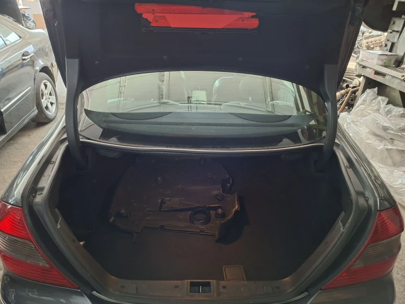 Mercedes-Benz CLK AMG, снимка 8 - Автомобили и джипове - 53105138