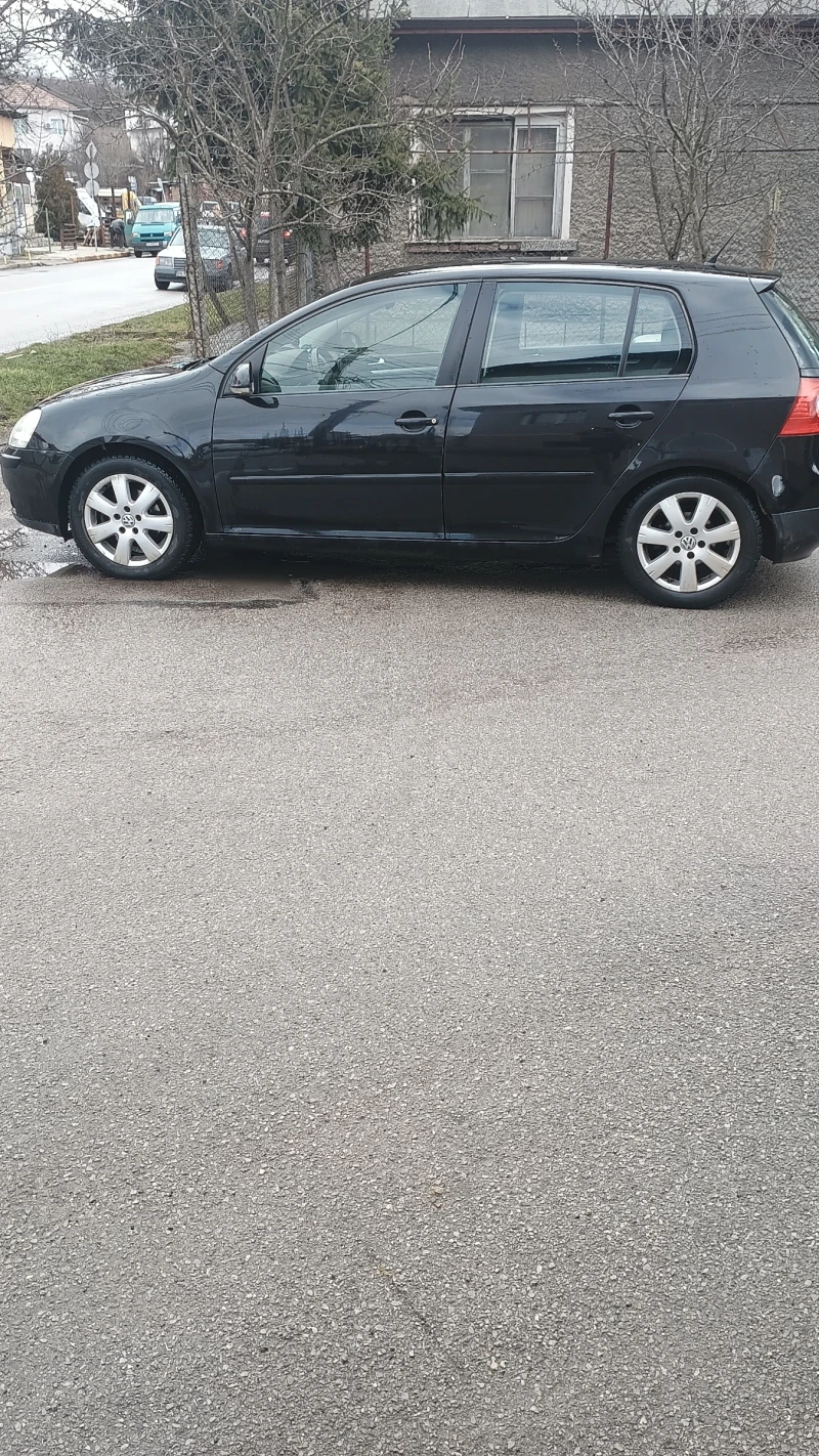 VW Golf 5, снимка 5 - Автомобили и джипове - 53396093