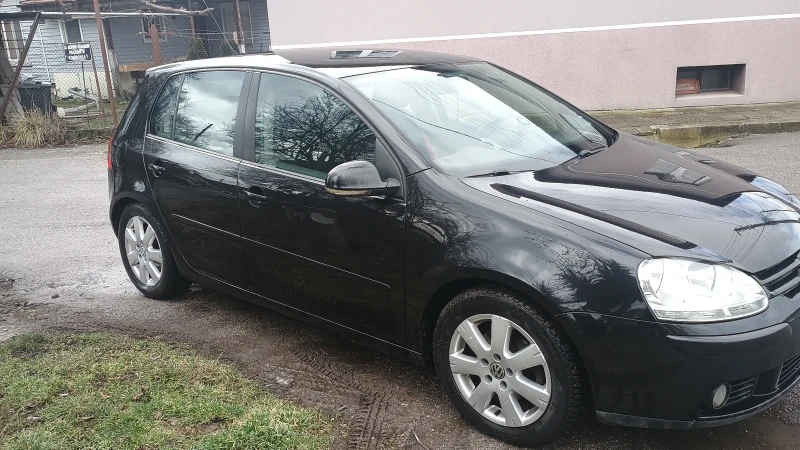 VW Golf 5, снимка 6 - Автомобили и джипове - 53396093