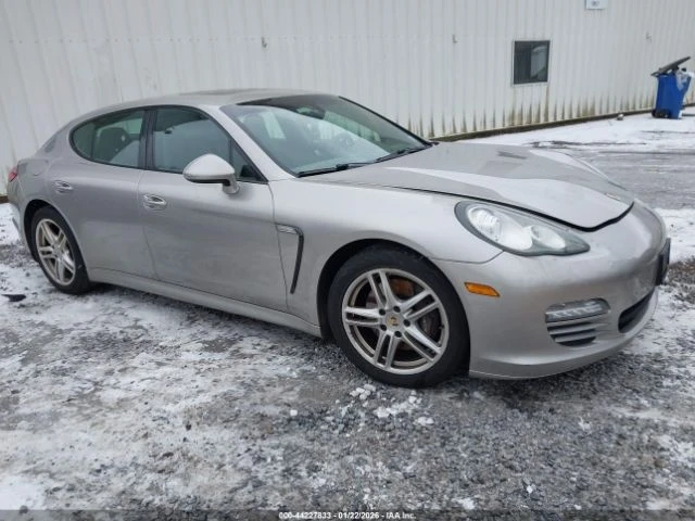 Porsche Panamera 4, снимка 2 - Автомобили и джипове - 53262356