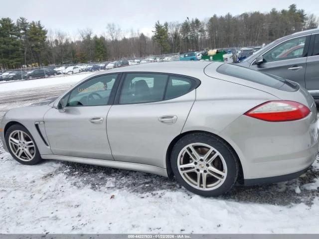 Porsche Panamera 4, снимка 7 - Автомобили и джипове - 53262356
