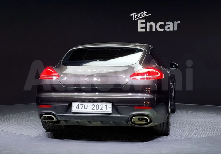 Porsche Panamera * АвтоКредит* (ЦЕНА ДО БГ), снимка 4 - Автомобили и джипове - 55433887