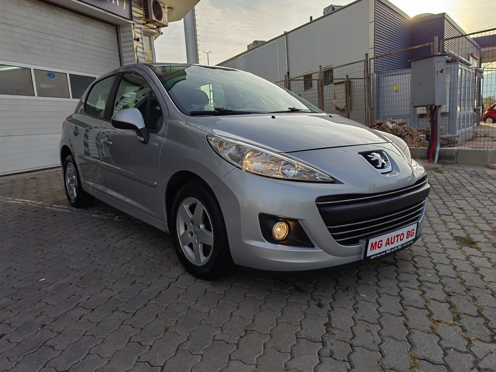 Peugeot 207 1.4HDI - изображение 2