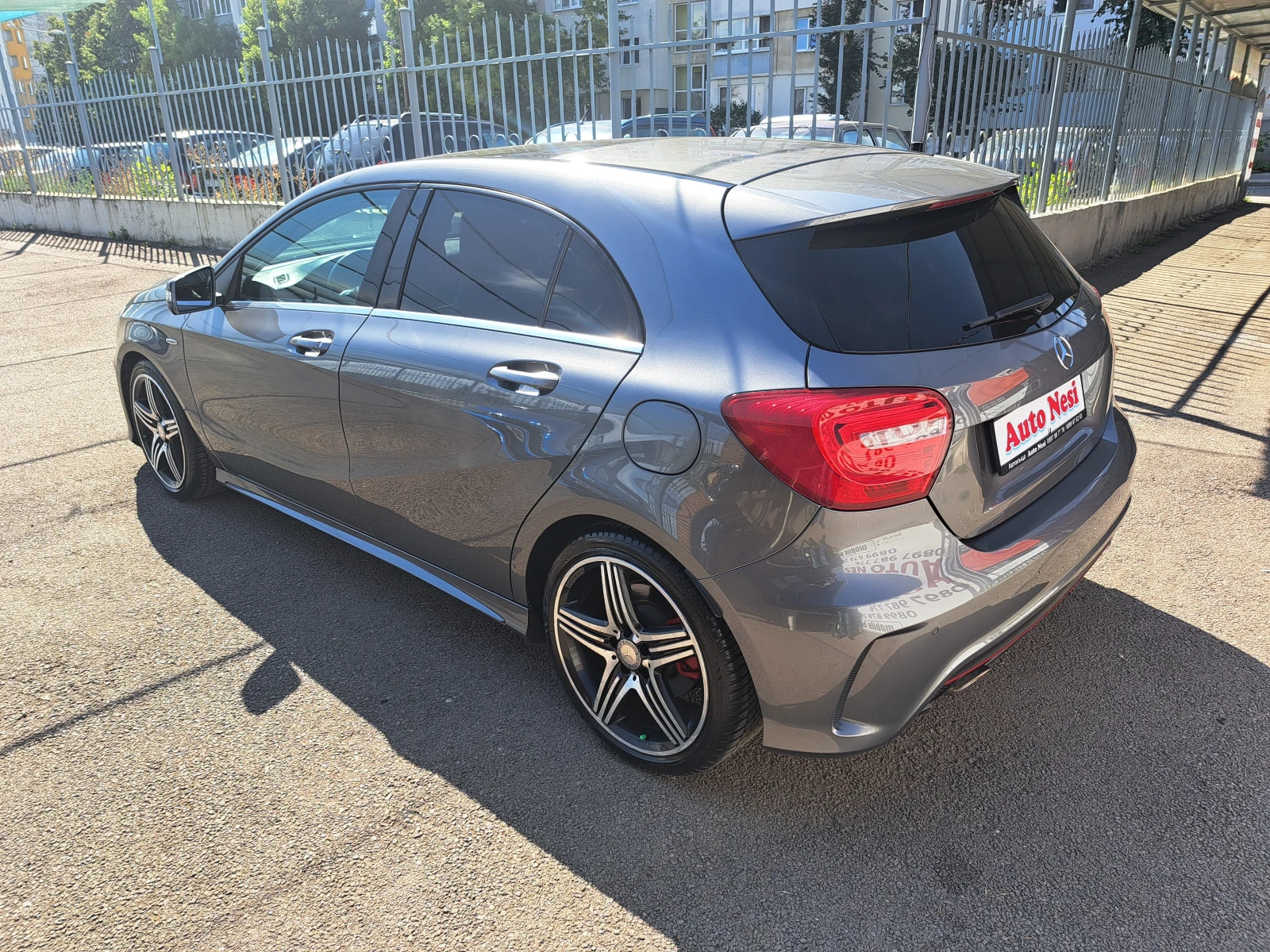 Mercedes-Benz A 250 AMG-NAVI-PANORAMA-AUTOMATIC - изображение 4