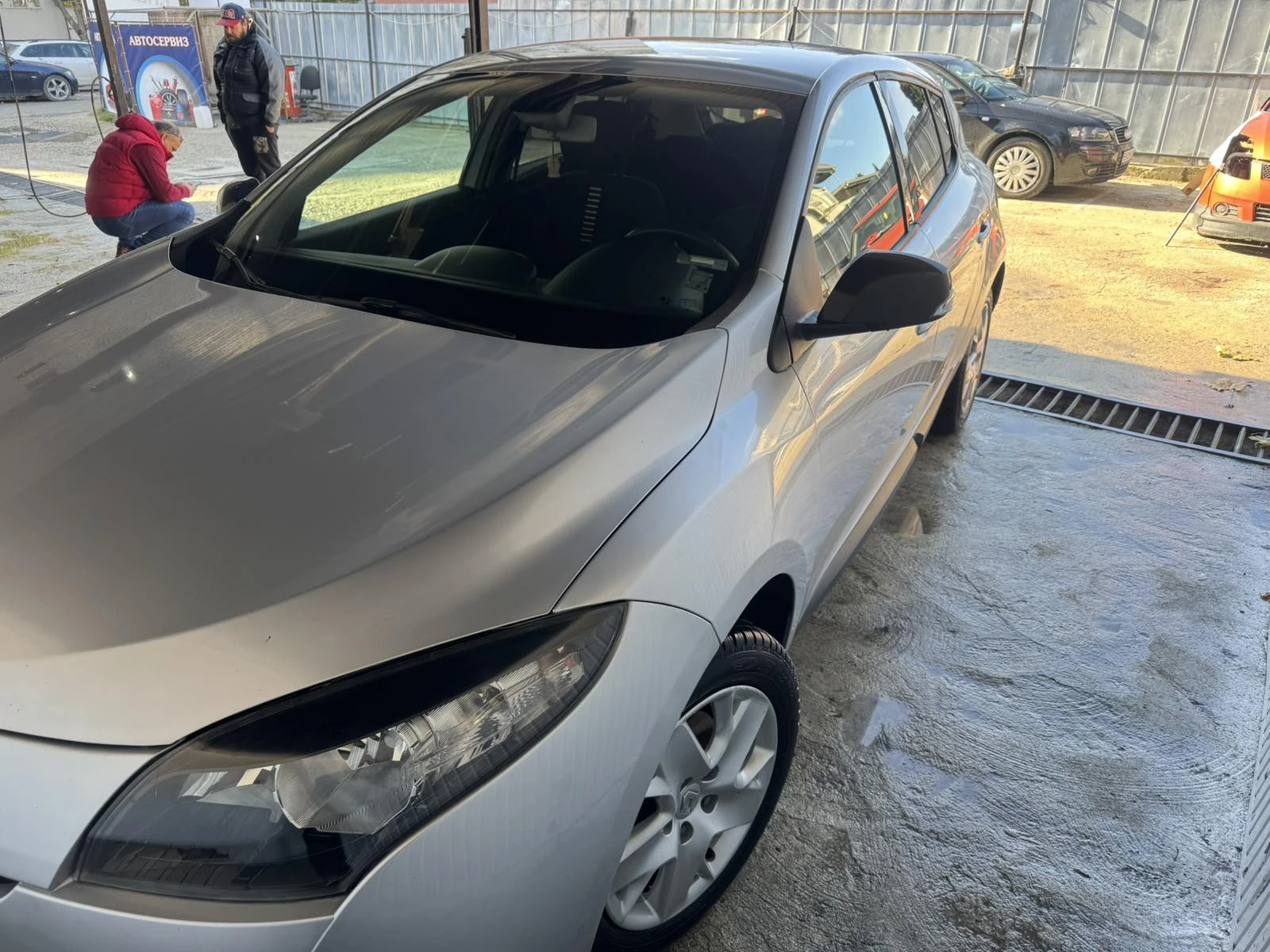 Renault Megane 1.5 - изображение 2