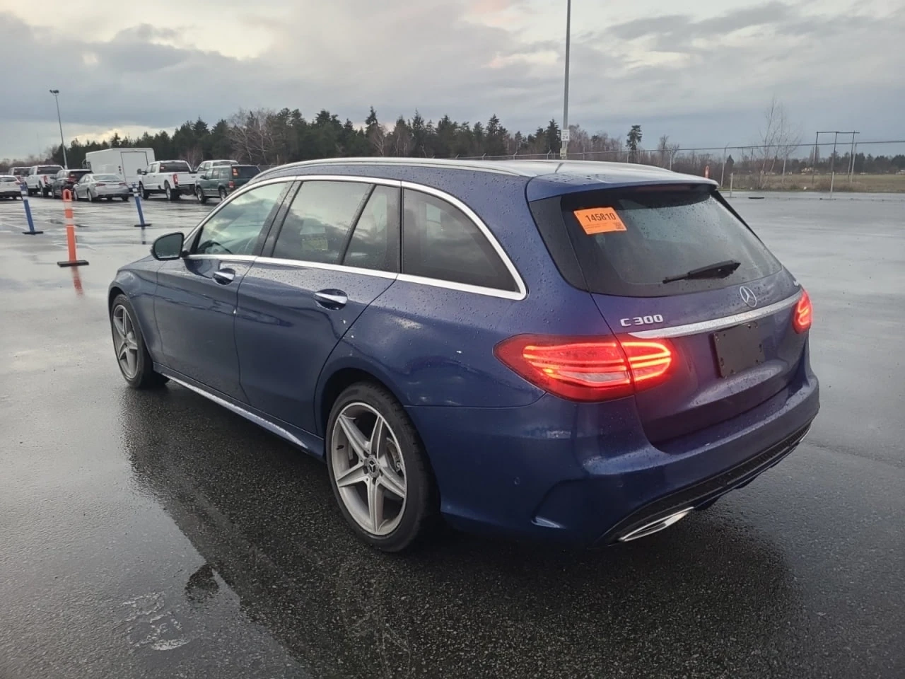 Mercedes-Benz C 300 * CARFAX * АВТО КРЕДИТ * ЦЕНА ДО БГ! - изображение 3