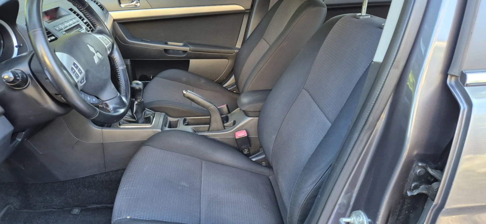 Mitsubishi Lancer 1.8-140кс.КЛИМА | Mobile.bg — изображение 14