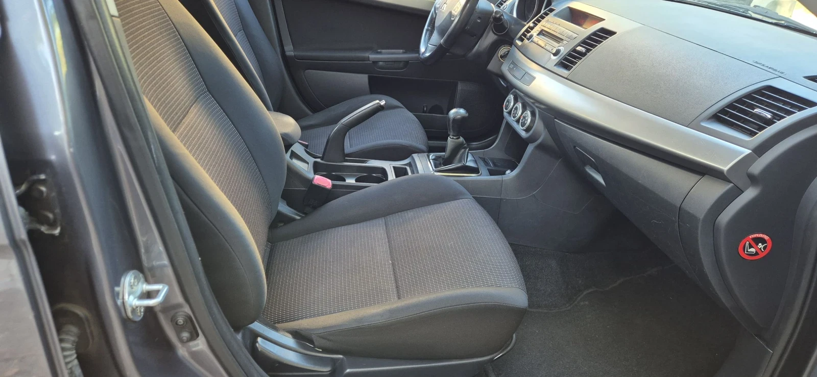 Mitsubishi Lancer 1.8-140кс.КЛИМА | Mobile.bg — изображение 13