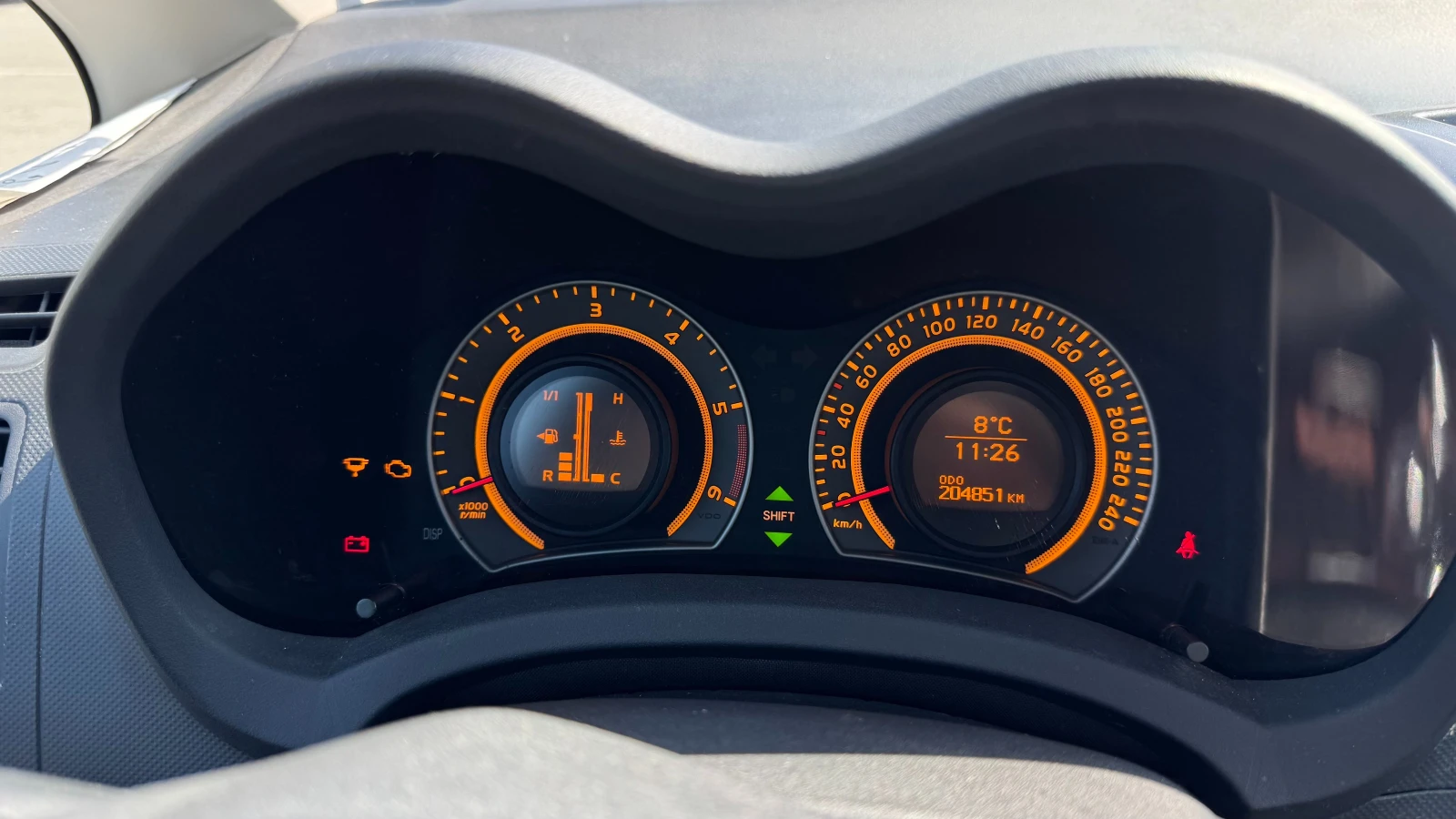 Toyota Auris, снимка 9 - Автомобили и джипове - 53824398