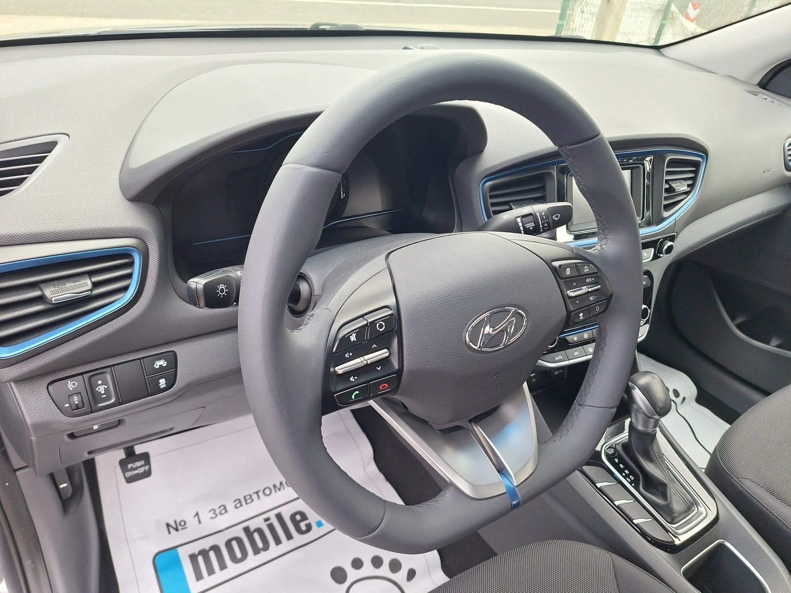 Hyundai Ioniq 1.6 Hybrid Navi Key Less Led Distronik!, снимка 13 - Автомобили и джипове - 53912260