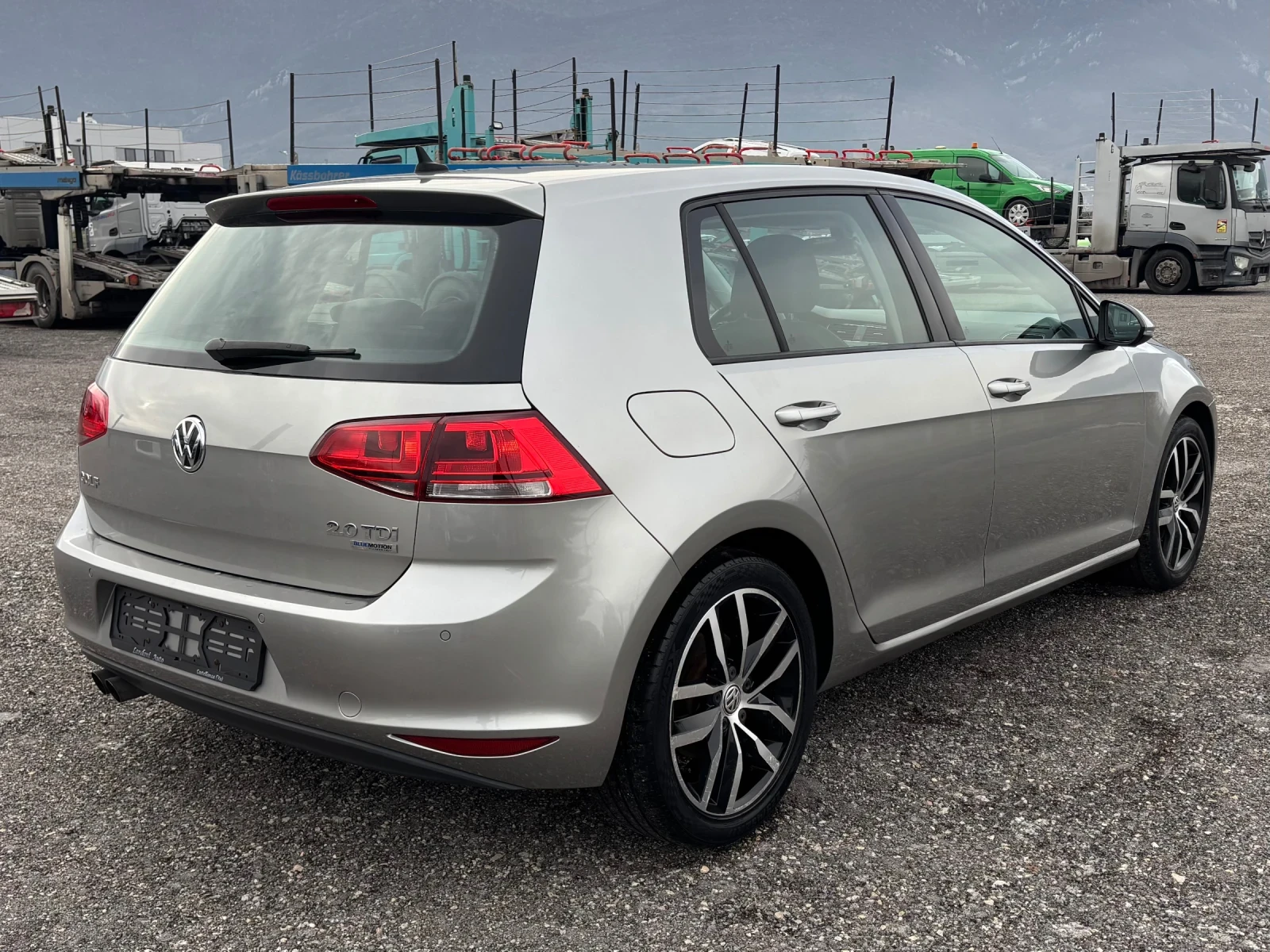VW Golf DSG 2.0 TDI, снимка 5 - Автомобили и джипове - 53966304
