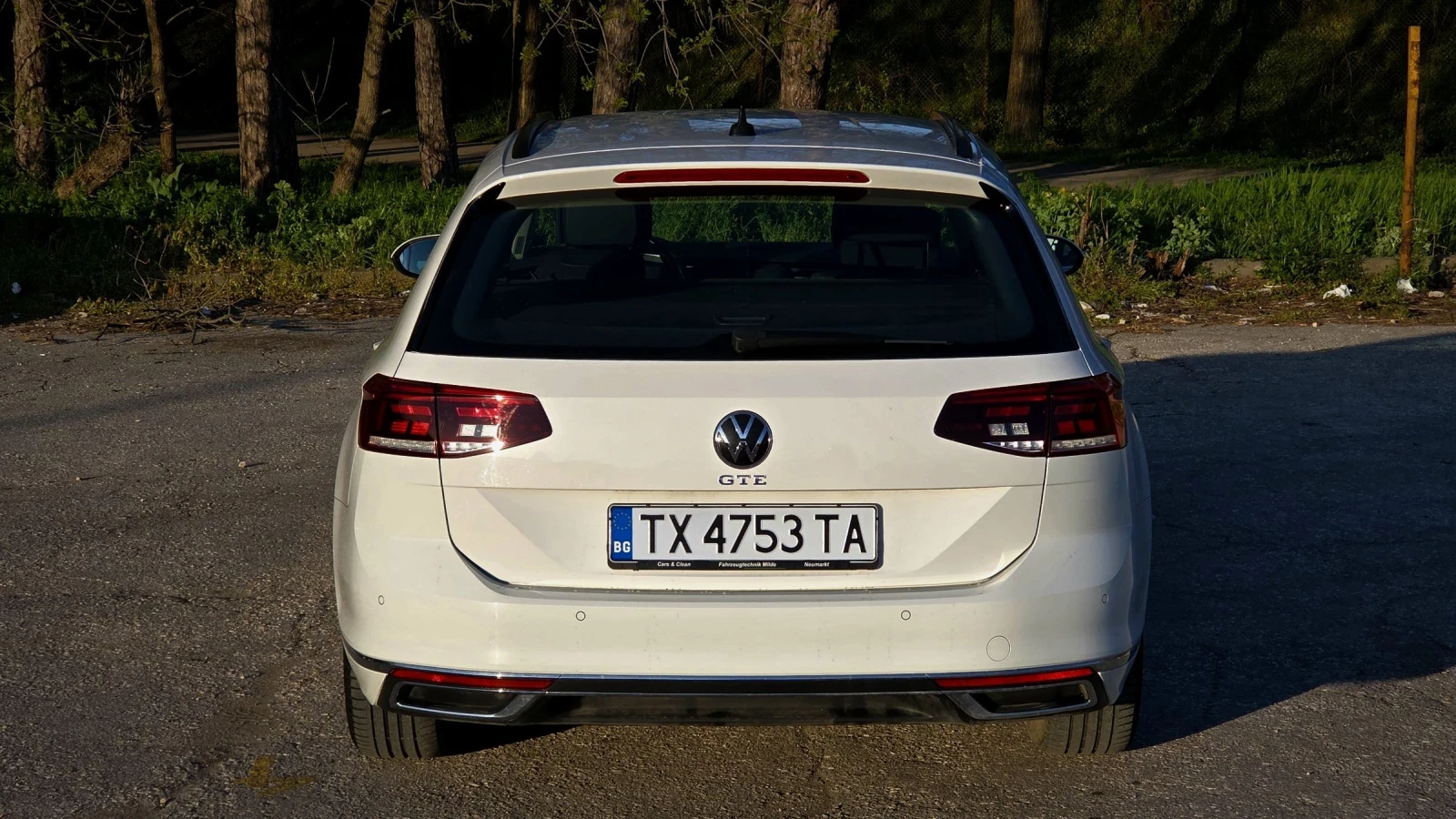 VW Passat GTE/Plug-In hybrid, снимка 5 - Автомобили и джипове - 54648592