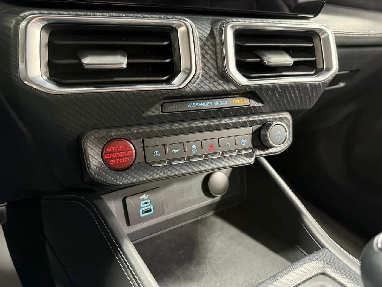 Ford Mustang * GT Premium Fastback* ПОДГРЕВ* 2 КЛЮЧА* , снимка 15 - Автомобили и джипове - 54304131