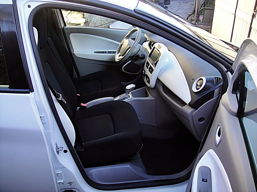 Renault Zoe 41Kw , снимка 10 - Автомобили и джипове - 54305600