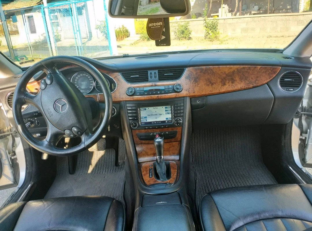 Mercedes-Benz CLS 320, снимка 7 - Автомобили и джипове - 54669072