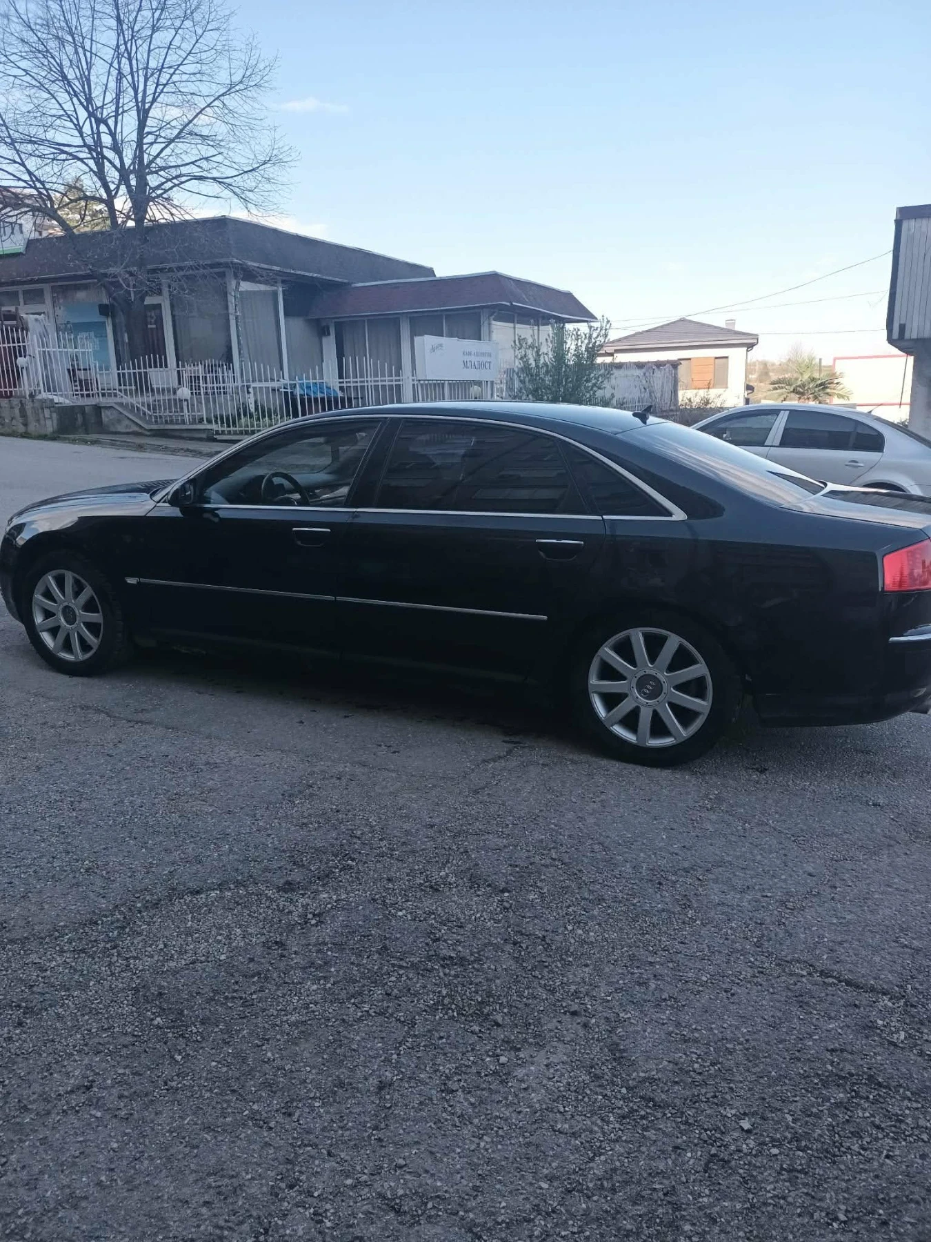 Audi A8 4.2 Бензин Газ , снимка 5 - Автомобили и джипове - 54703292