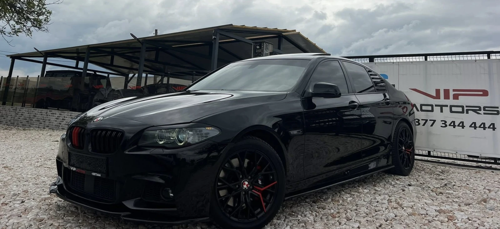 BMW 530 M-PERFORMANCE/3xTW/HEAD-UP/PANORAMA/VAKUM/CARBON