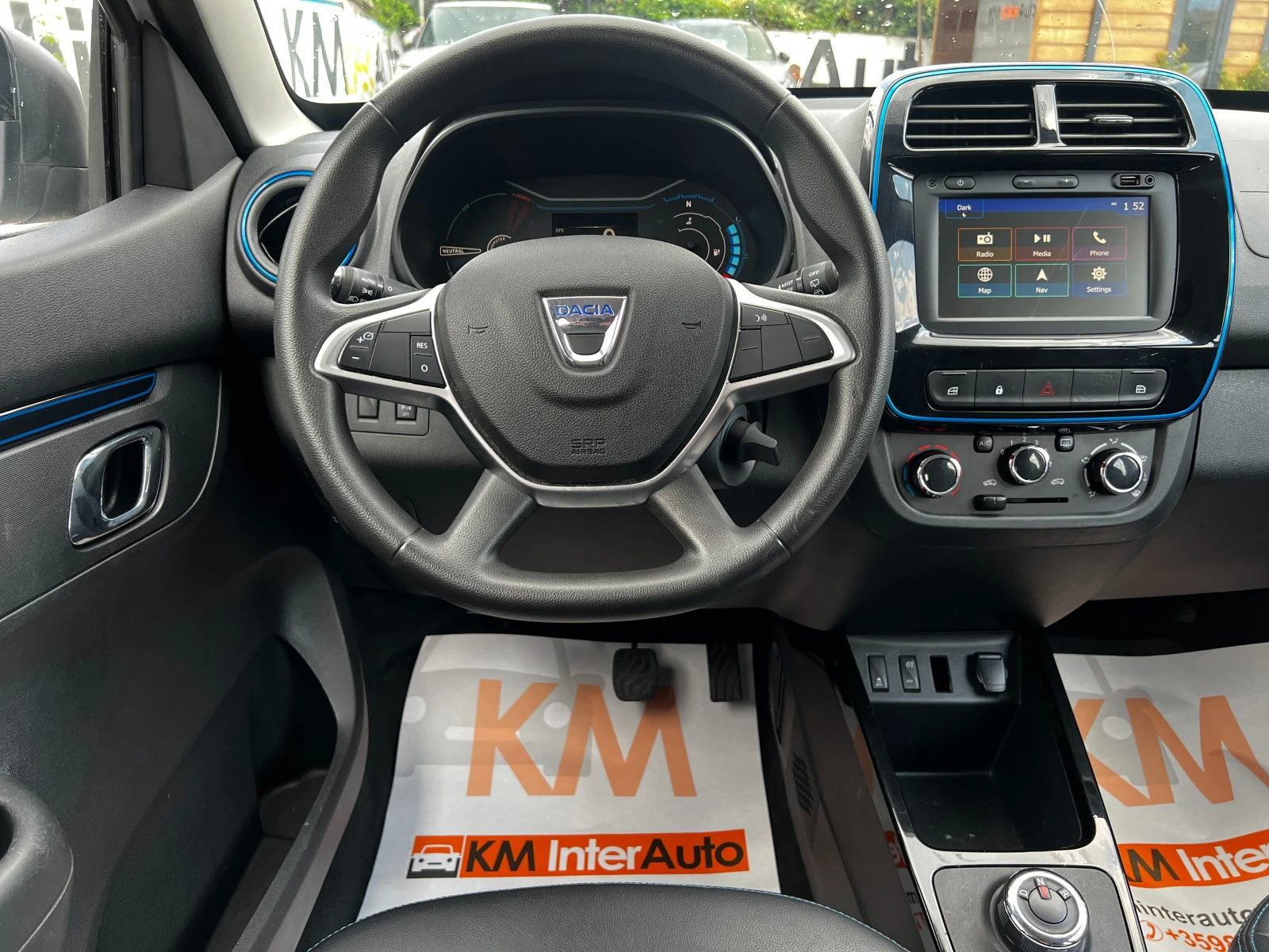 Dacia Spring 33kWh/Пробег 230км./29000км./NAVI/КОЖА/КАМЕРА , снимка 11 - Автомобили и джипове - 55061267