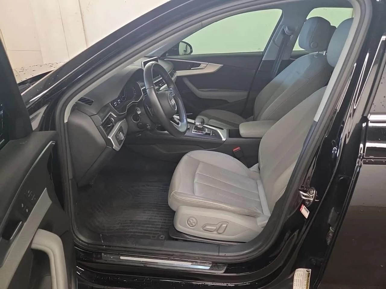 Audi A4 Technik/ШИБЕДАХ/ПОДГРЕВ/ДИГ.КИЛОМЕТРАЖ/2 КЛЮЧА, снимка 5 - Автомобили и джипове - 55318376