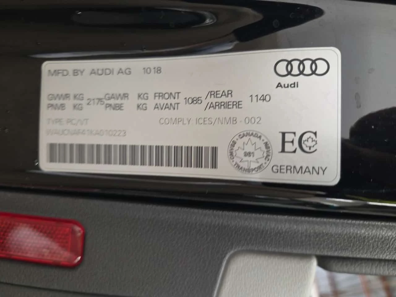 Audi A4 Technik/ШИБЕДАХ/ПОДГРЕВ/ДИГ.КИЛОМЕТРАЖ/2 КЛЮЧА, снимка 15 - Автомобили и джипове - 55318376