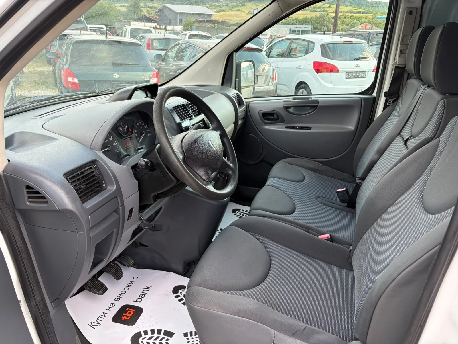 Peugeot Expert 2.0hdi, снимка 15 - Автомобили и джипове - 55345199