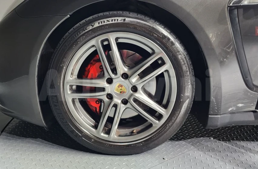 Porsche Panamera * АвтоКредит* (ЦЕНА ДО БГ), снимка 5 - Автомобили и джипове - 55433887