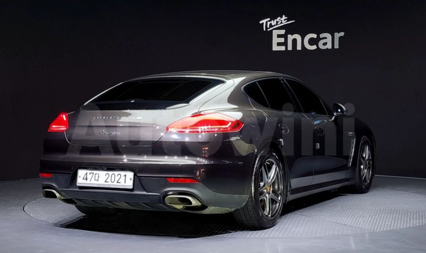 Porsche Panamera * АвтоКредит* (ЦЕНА ДО БГ), снимка 2 - Автомобили и джипове - 55433887