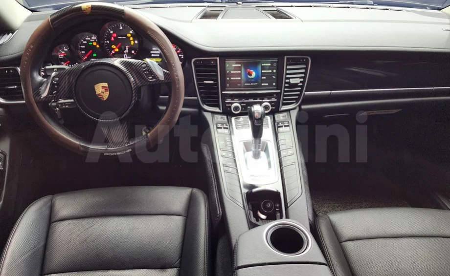 Porsche Panamera * АвтоКредит* (ЦЕНА ДО БГ), снимка 7 - Автомобили и джипове - 55433887