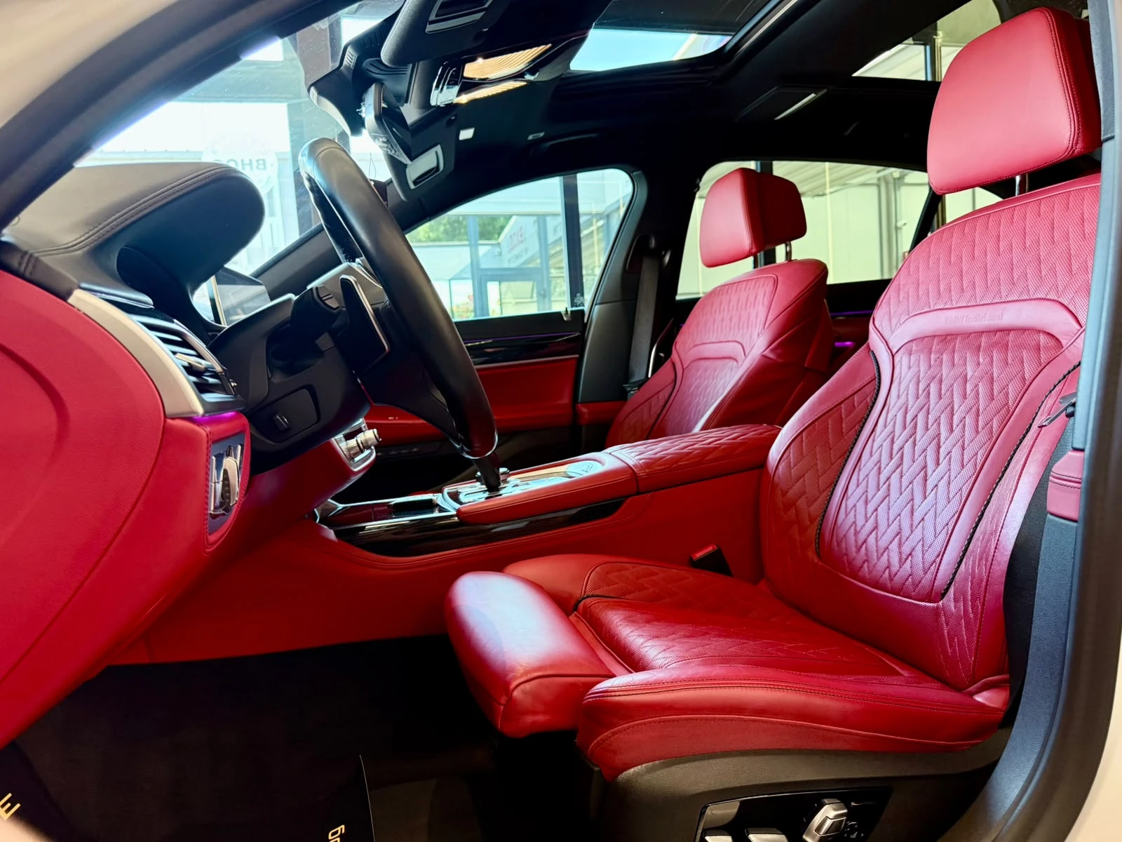 BMW 740 i Long* M-Sport* FULL* Individual* ЛИЗИНГ, снимка 8 - Автомобили и джипове - 55636272