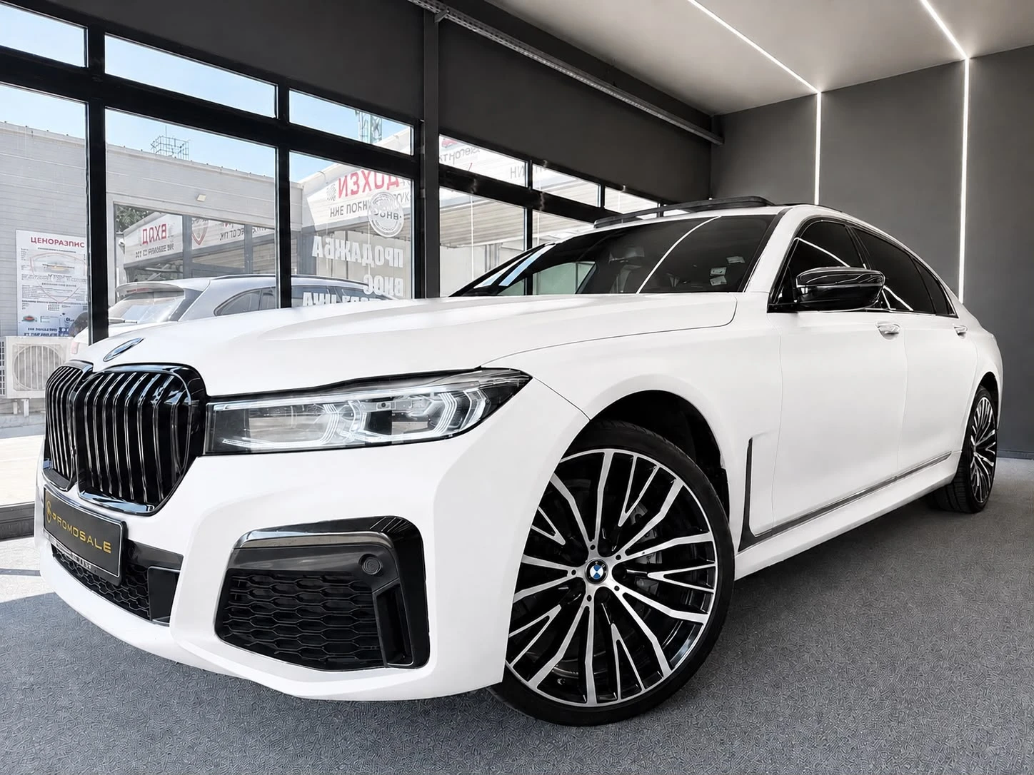 BMW 740 i Long* M-Sport* FULL* Individual* ЛИЗИНГ, снимка 3 - Автомобили и джипове - 55636272