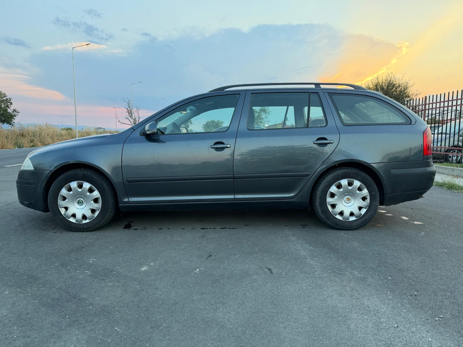 Skoda Octavia 1.9d Клима, снимка 2 - Автомобили и джипове - 55847290