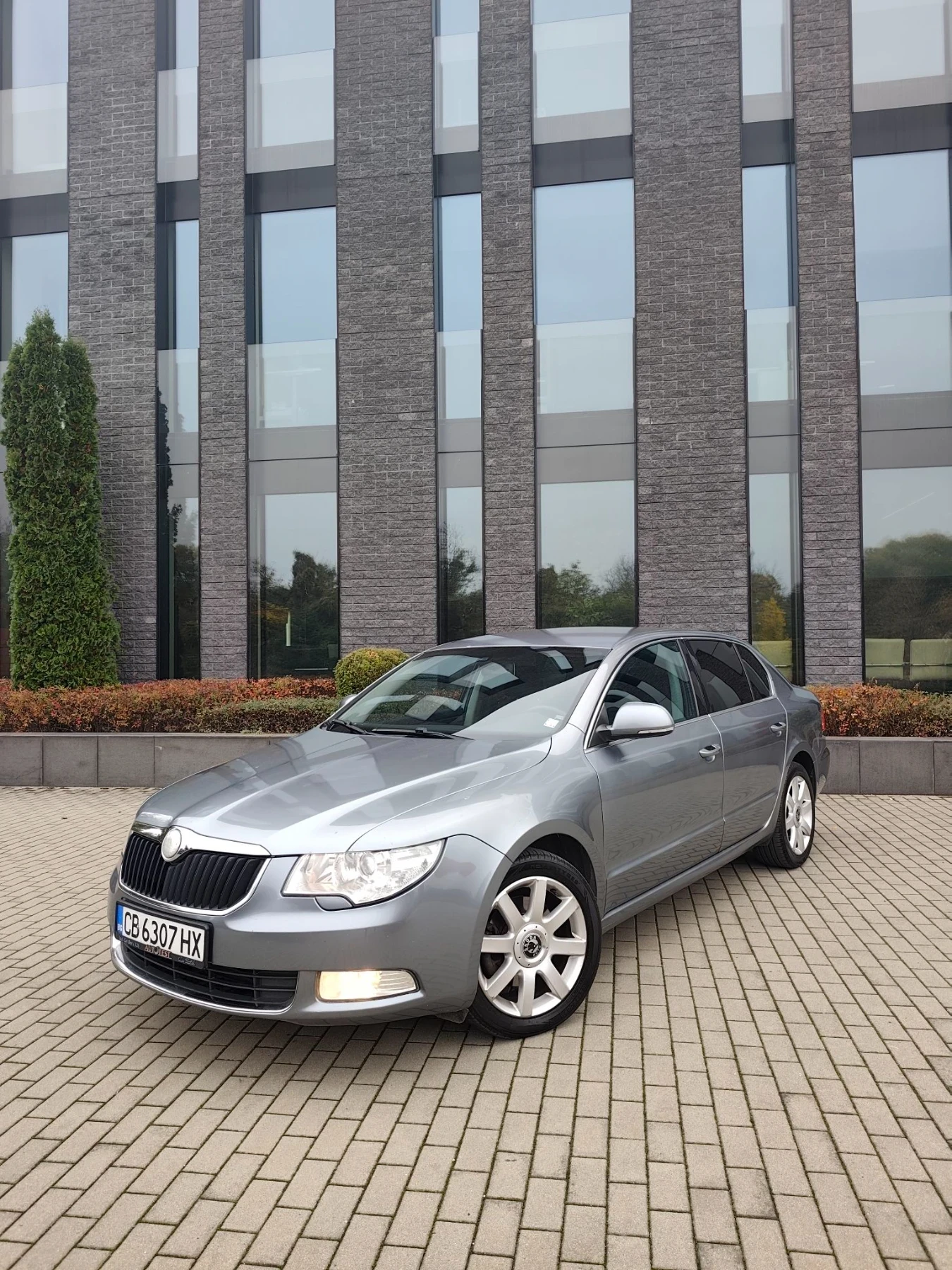 Skoda Superb 2.0TDI 170кс , снимка 4 - Автомобили и джипове - 56655454