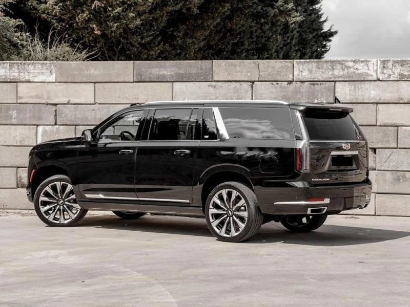 Cadillac Escalade 6.2 V8/NEW MODEL/LONG/PREMIUM LUXURY/TV/PANO/360/, снимка 5 - Автомобили и джипове - 51768161