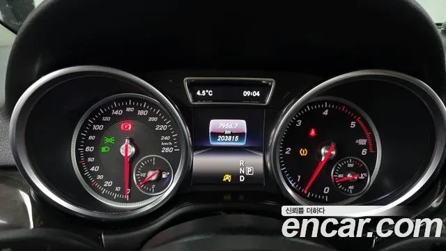 Mercedes-Benz GLE, снимка 7 - Автомобили и джипове - 54331139