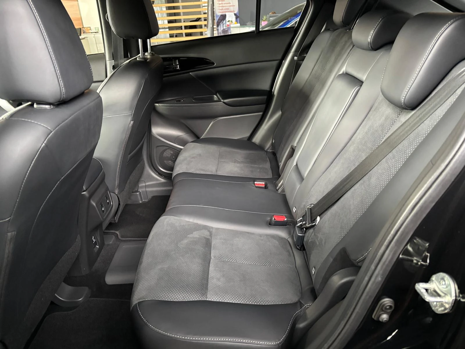 Mitsubishi Eclipse Cross PHEV INTENSE+  | Mobile.bg   14