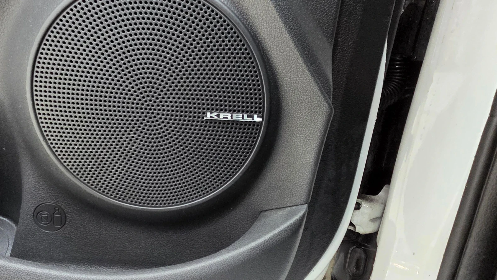 Hyundai Kona 64KWh/12.2020/Blue Link/ГАРАНЦИОННА, снимка 16 - Автомобили и джипове - 53839345