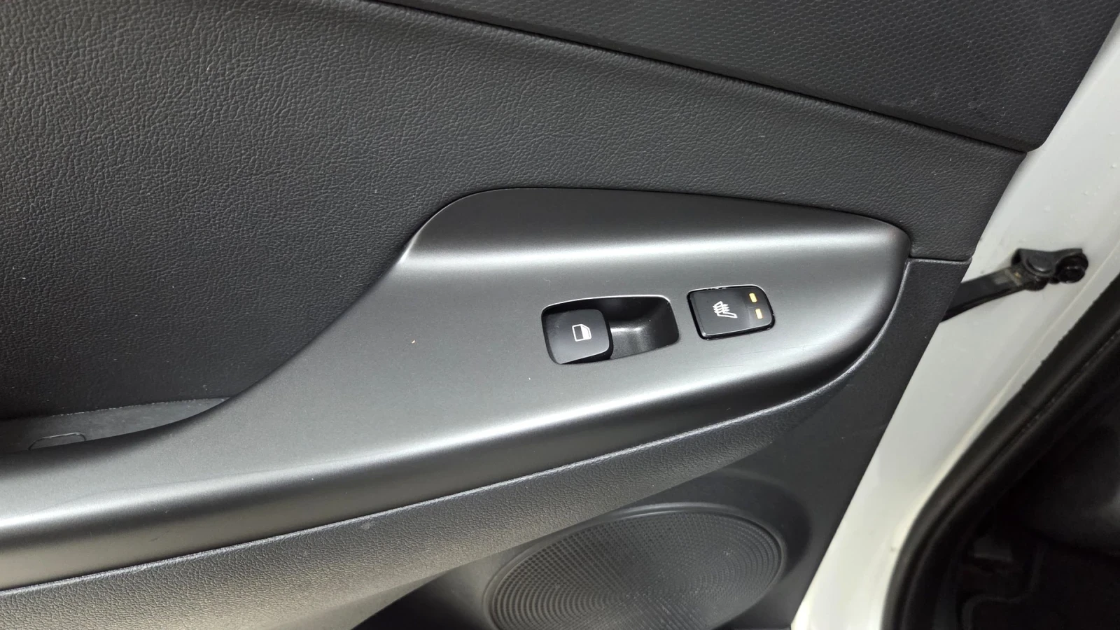 Hyundai Kona 64KWh/12.2020/Blue Link/ГАРАНЦИОННА, снимка 9 - Автомобили и джипове - 53839345