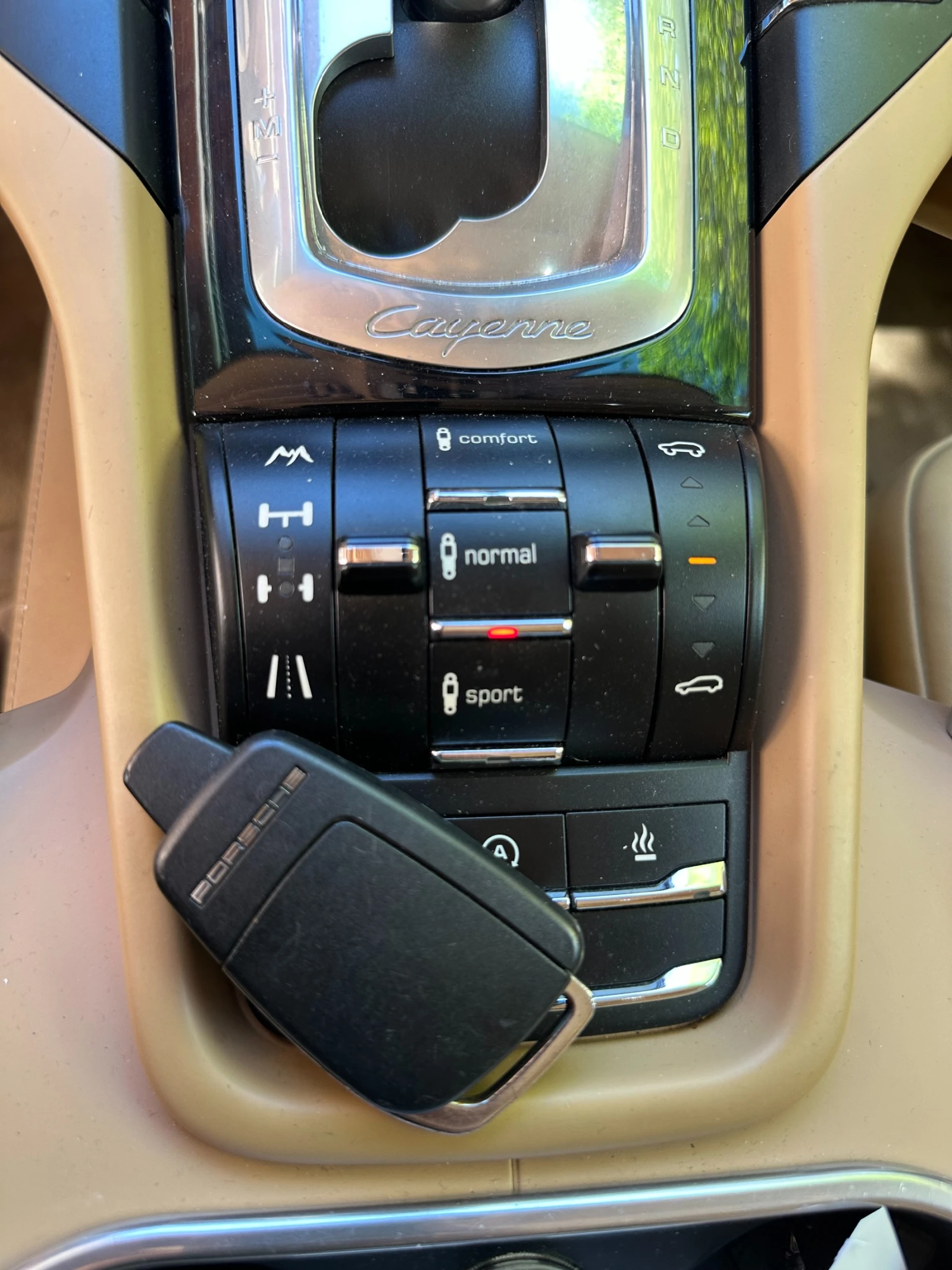 Porsche Cayenne, снимка 15 - Автомобили и джипове - 54336452