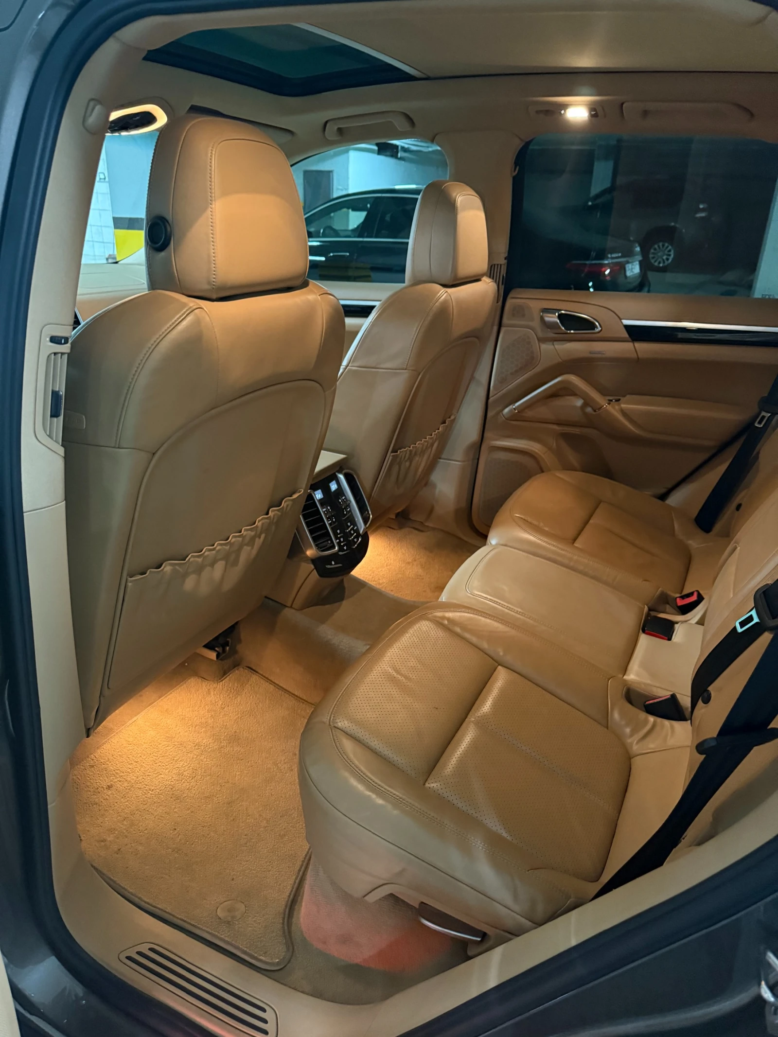 Porsche Cayenne, снимка 11 - Автомобили и джипове - 54336452