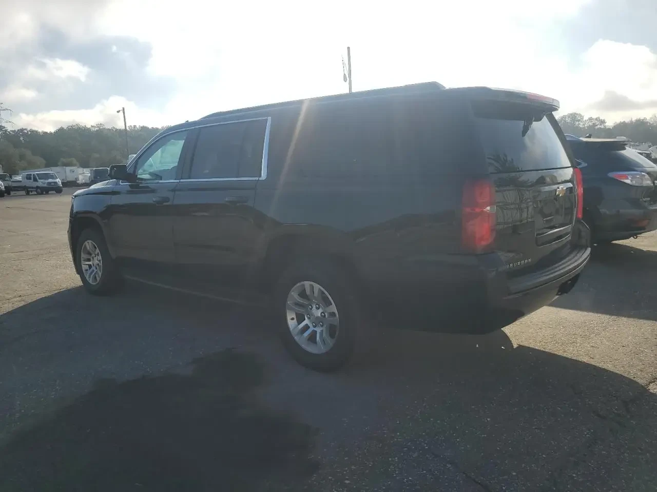 Chevrolet Suburban K1500 LT, снимка 4 - Автомобили и джипове - 54605906