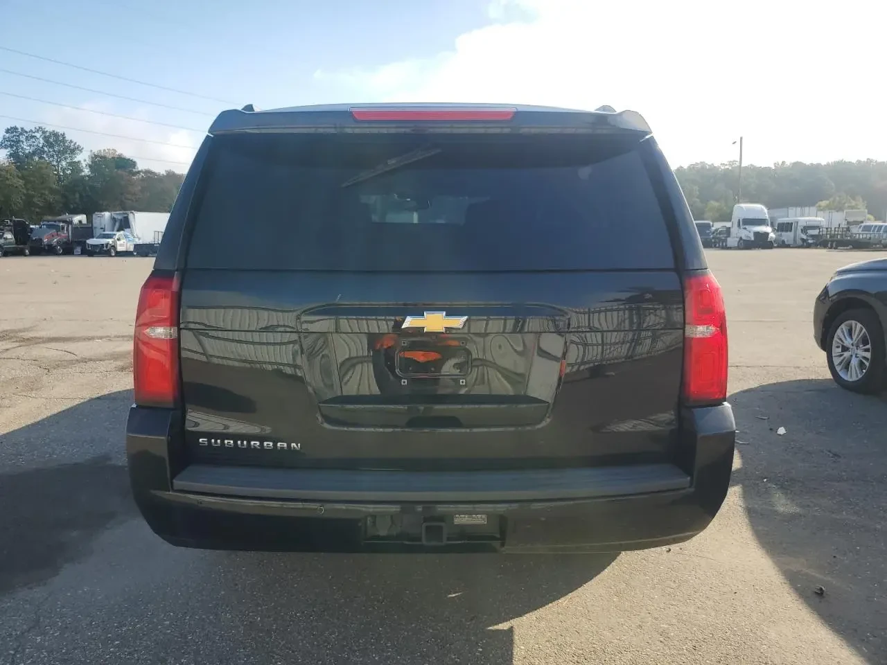 Chevrolet Suburban K1500 LT, снимка 6 - Автомобили и джипове - 54605906