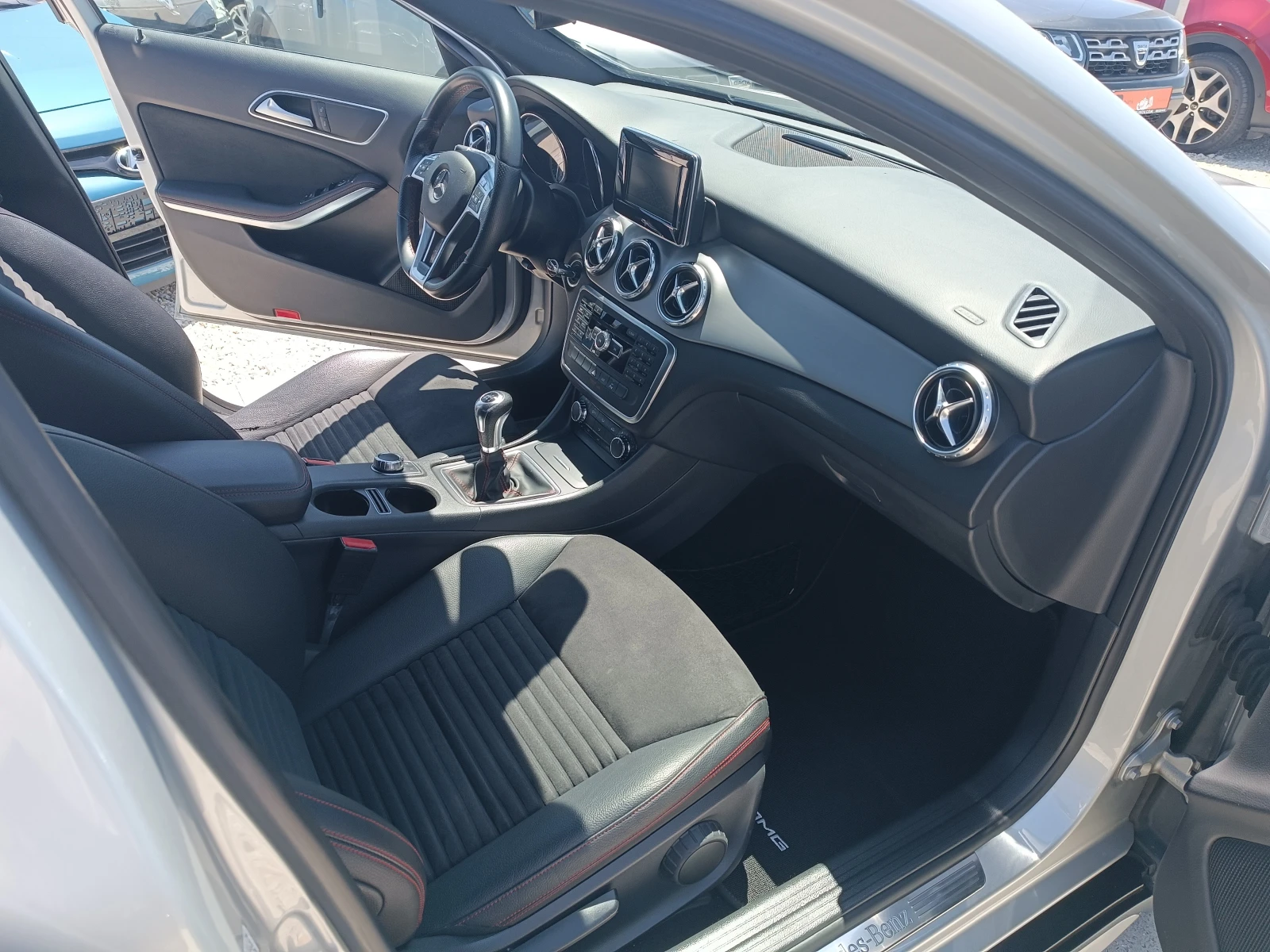 Mercedes-Benz GLA 200 2.2cdi AMG, снимка 9 - Автомобили и джипове - 54853165
