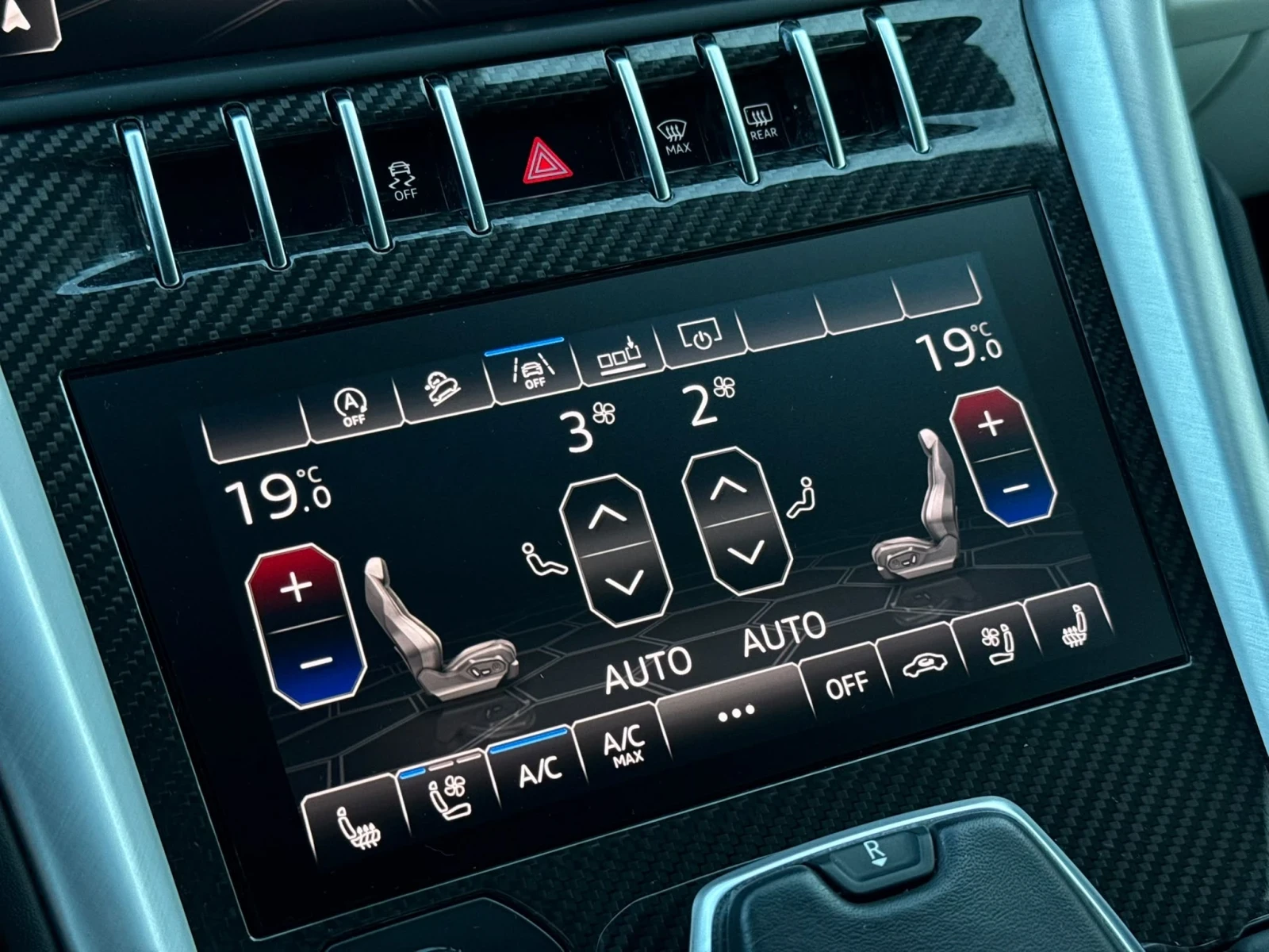 Lamborghini Urus, снимка 16 - Автомобили и джипове - 55236665