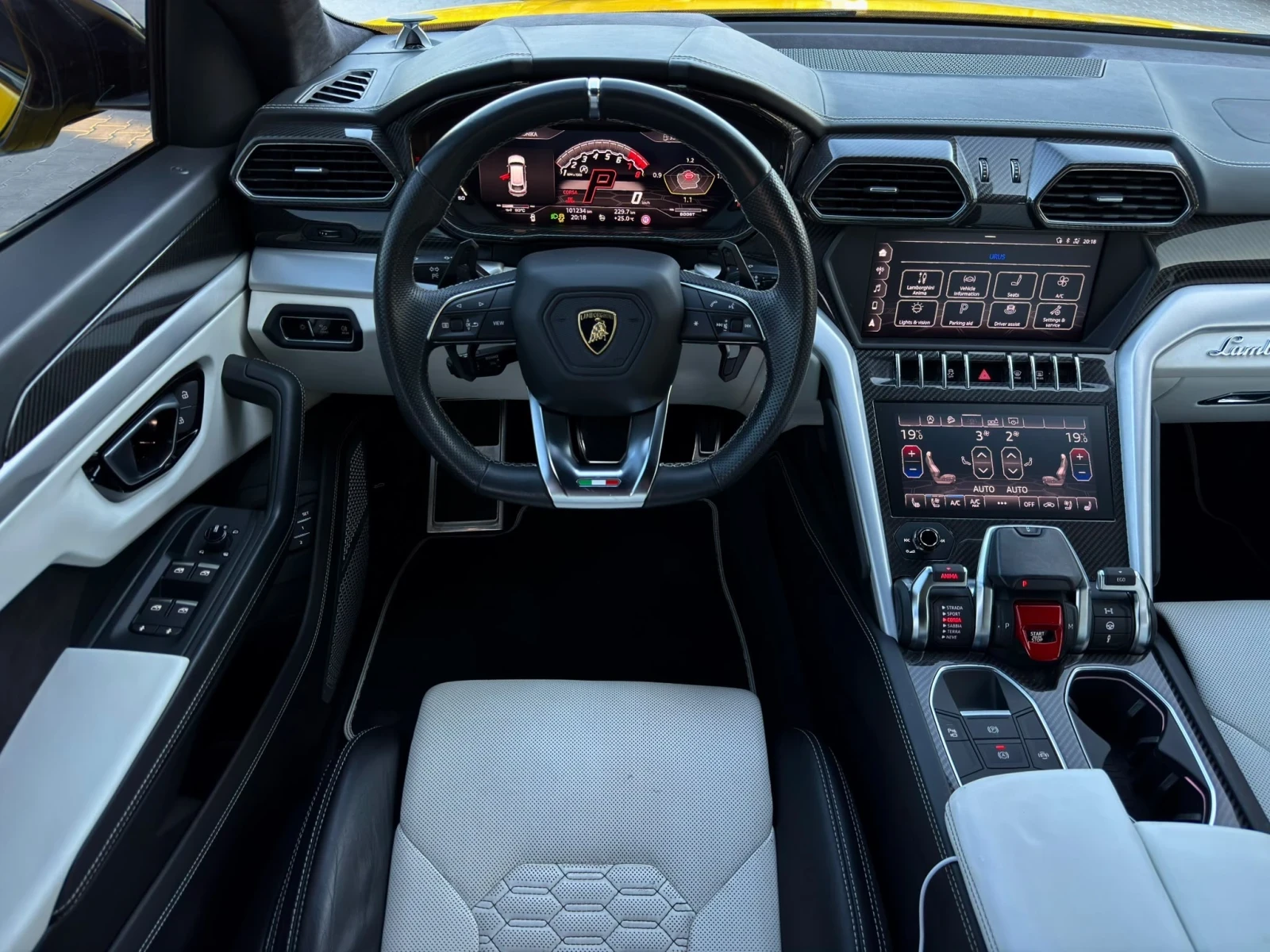 Lamborghini Urus, снимка 11 - Автомобили и джипове - 55236665