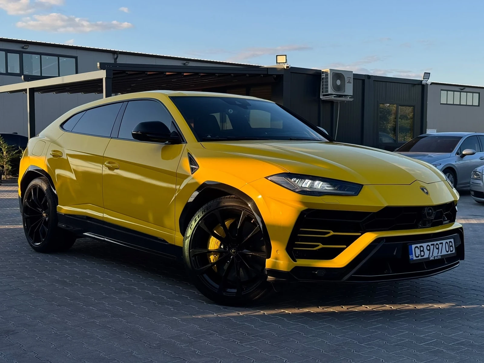 Lamborghini Urus, снимка 8 - Автомобили и джипове - 55236665