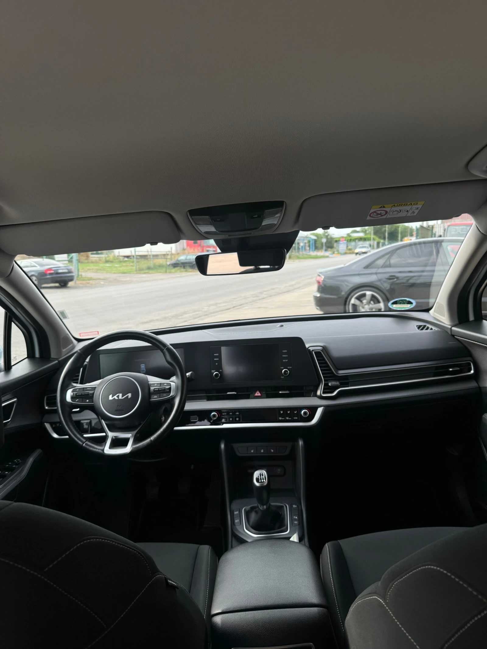 Kia Sportage 1.6 TGDI , снимка 10 - Автомобили и джипове - 55316216