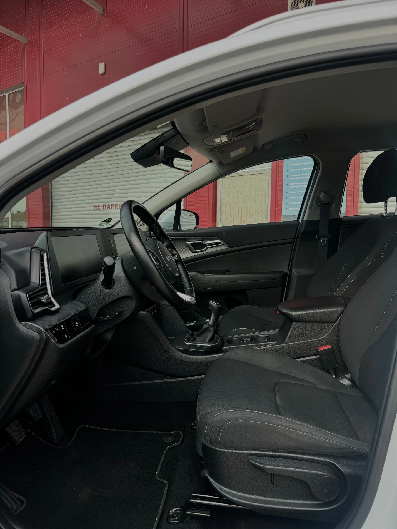 Kia Sportage 1.6 TGDI , снимка 12 - Автомобили и джипове - 55316216