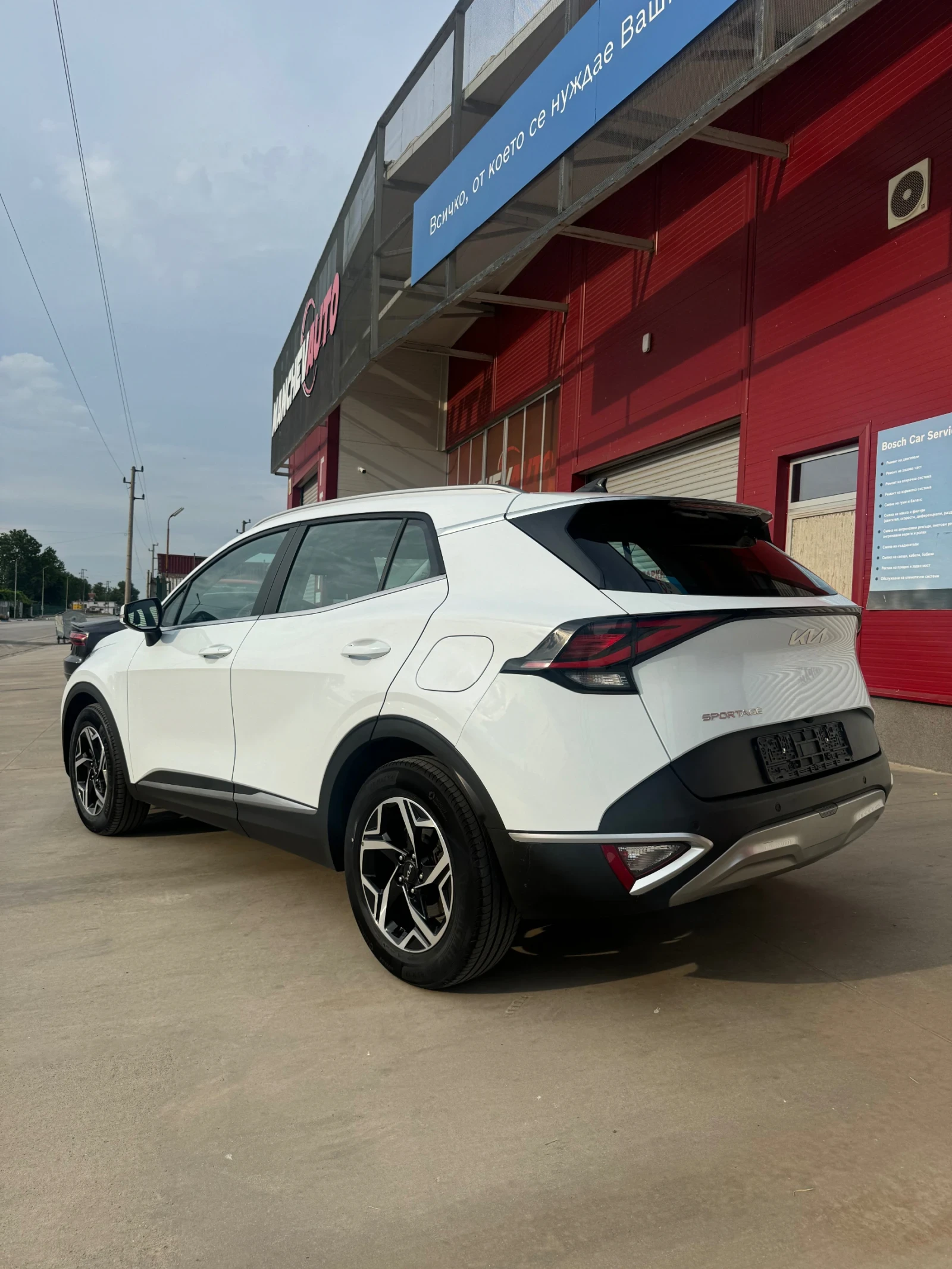 Kia Sportage 1.6 TGDI , снимка 3 - Автомобили и джипове - 55316216
